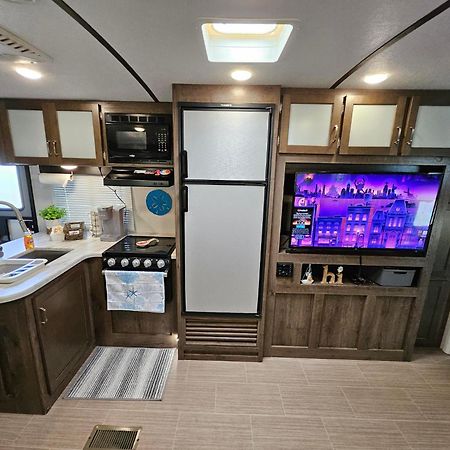 Hailey'S Beach-N-Bay Rv Resort Gilchrist Luaran gambar