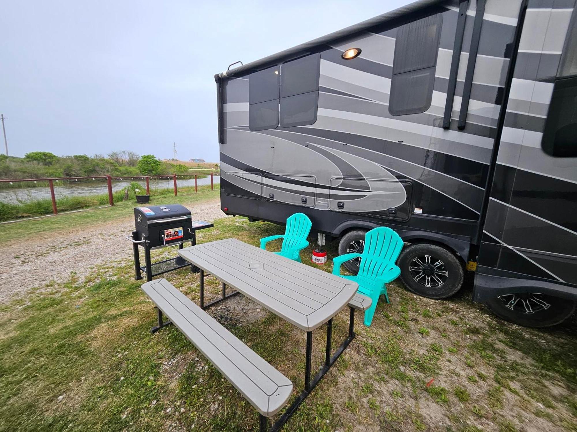 Hailey'S Beach-N-Bay Rv Resort Gilchrist Luaran gambar